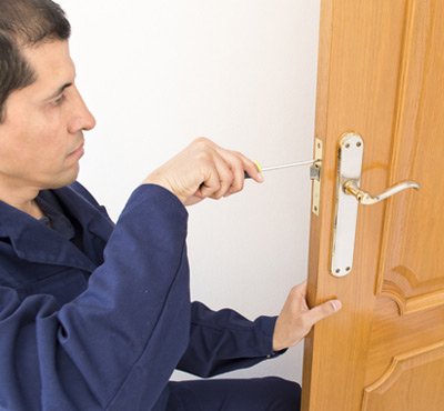 Town Center Locksmith Shop Windermere, FL 407-249-1146 Town Center Locksmith Shop Windermere, FL 407-249-1146